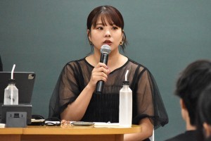 メイクアップアーティストの大西花保さん。畠中祐さん、代永翼さんほか声優・俳優・タレント・アーティストなどのヘアメイクを担当されています